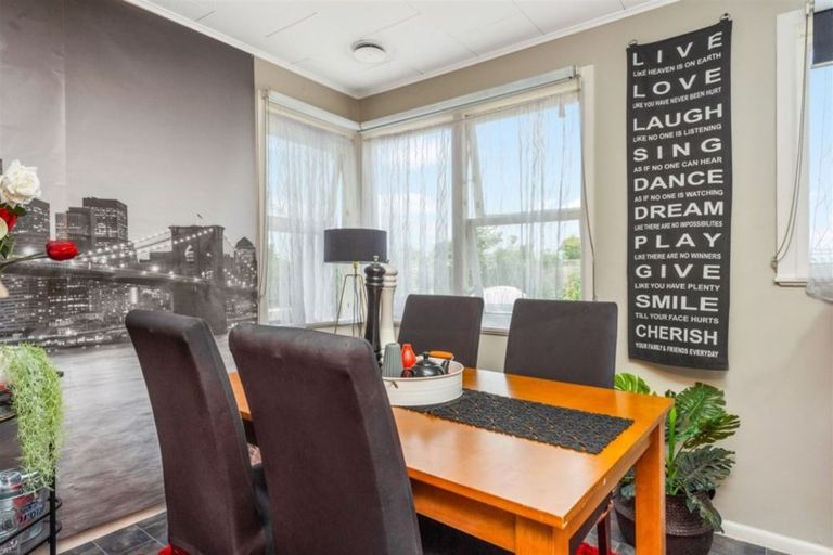 Photo of property in 22 Sundown Crescent, Melville, Hamilton, 3206