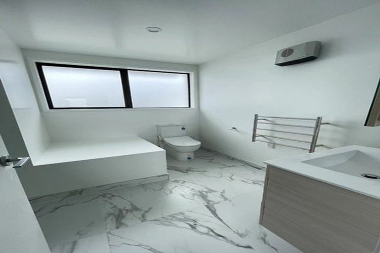 Photo of property in 6/41 Kervil Avenue, Te Atatu Peninsula, Auckland, 0610