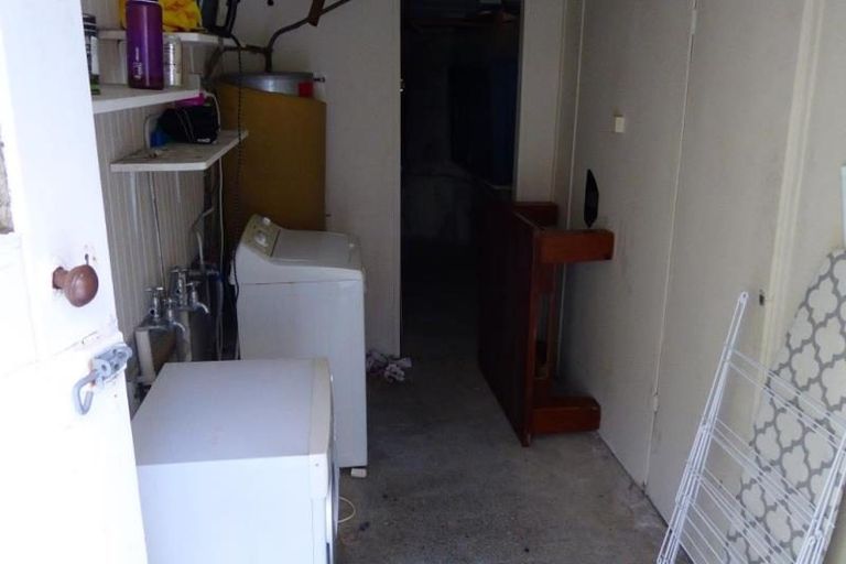 Photo of property in 10 Cavendish Square, Strathmore Park, Wellington, 6022