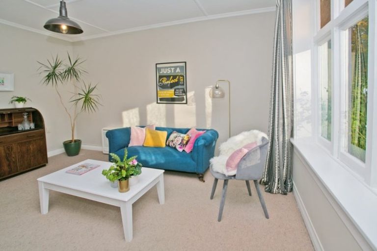 Photo of property in 139 Newcastle Street, Windsor, Invercargill, 9810