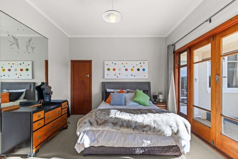 Photo of property in 236 Kennedy Road, Onekawa, Napier, 4110