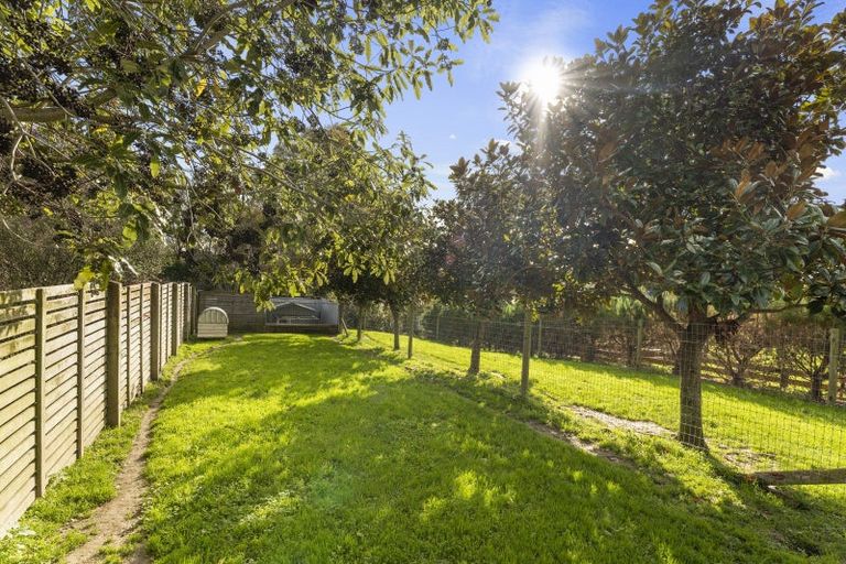 Photo of property in 24-26 Churchill Crescent, Shannon, 4821