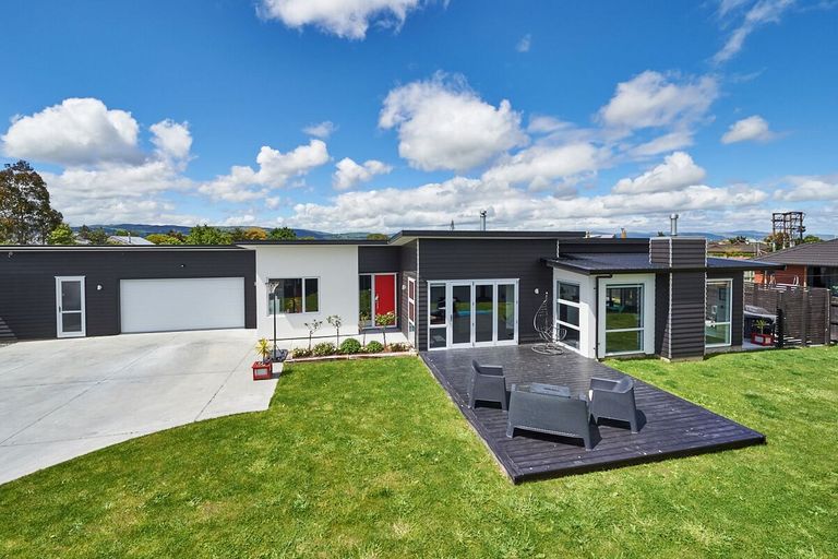 Photo of property in 59 Liberty Grove, Kelvin Grove, Palmerston North, 4414