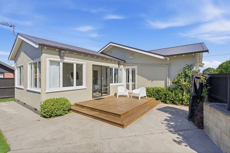 Photo of property in 1/68 Searells Road, Strowan, Christchurch, 8052
