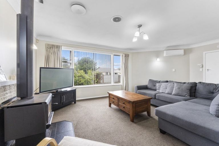 Photo of property in 34 Saint Annes Street, Levin, 5510