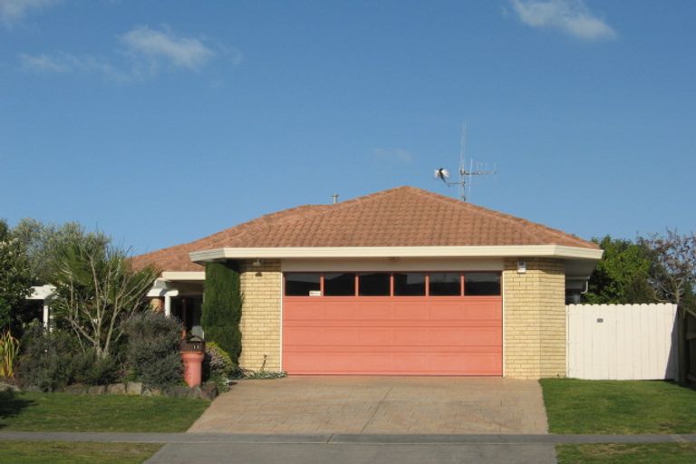 Photo of property in 11 Palm Beach Boulevard, Papamoa Beach, Papamoa, 3118