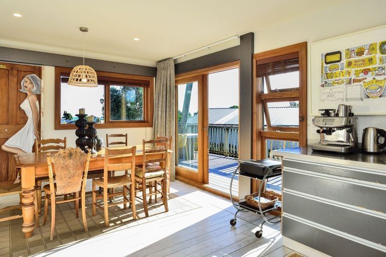 Photo of property in 18 Kahawai Street, Mahia, 4198