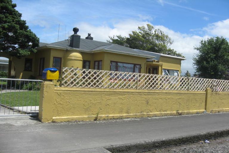 Photo of property in 14 Wakeman Street, Pahiatua, 4910