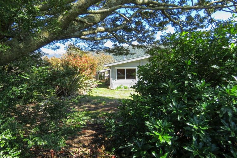 Photo of property in 41 State Highway 2, Waipatu, Hastings, 4172