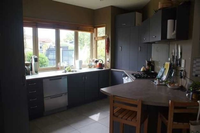 Photo of property in 68 Marne Street, Hokowhitu, Palmerston North, 4410