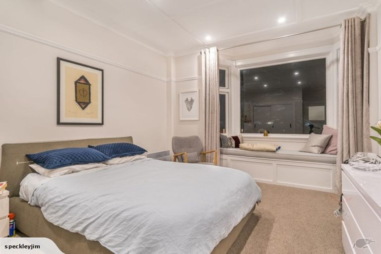 Photo of property in 3/246 Oriental Parade, Oriental Bay, Wellington, 6011
