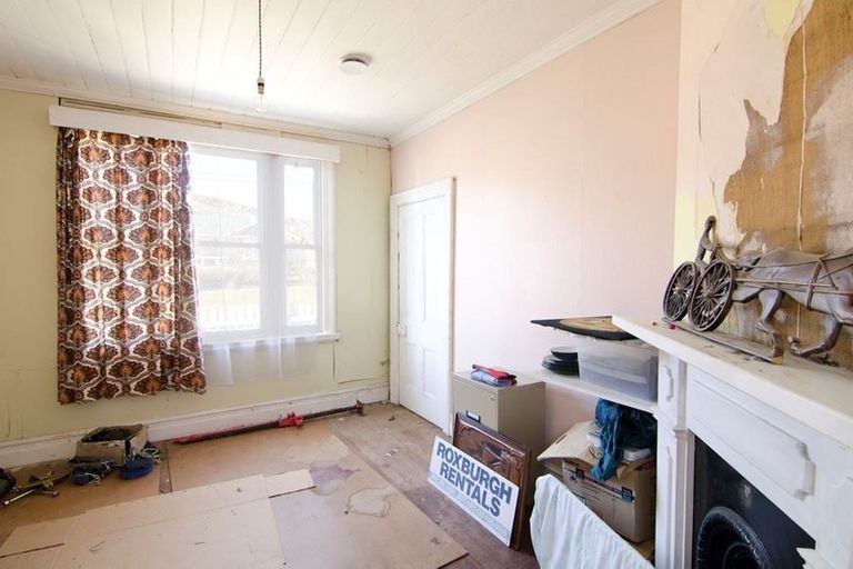 Photo of property in 13 Hermitage Street, Roxburgh, 9500