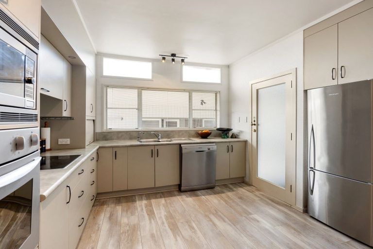 Photo of property in 24 Tainui Street, Frankton, Hamilton, 3204