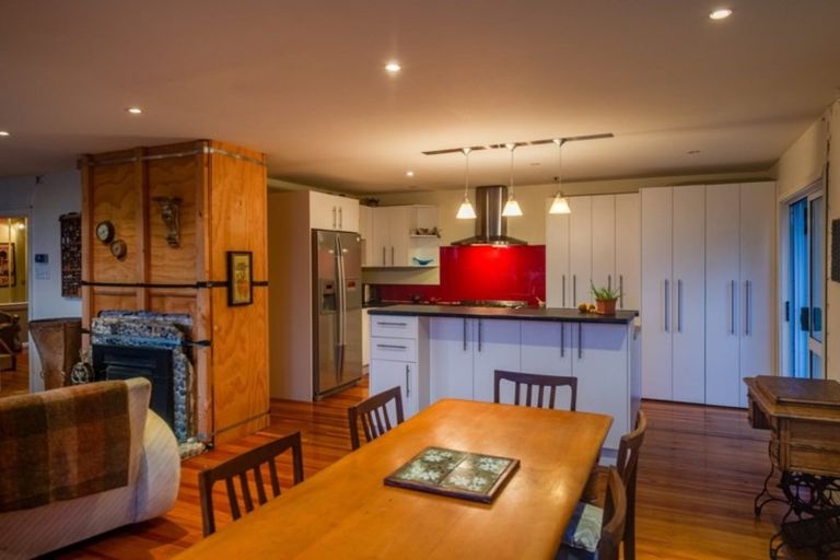 Photo of property in 93 Mount Pleasant Road, Mount Pleasant, Christchurch, 8081