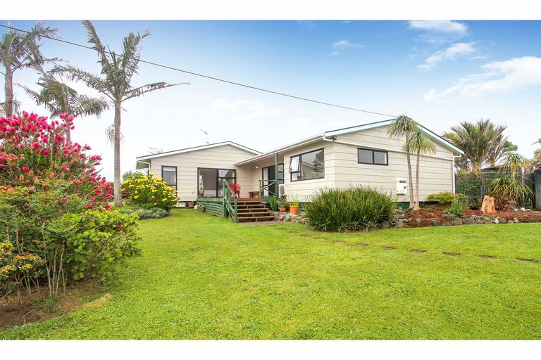 Photo of property in 20 Waipipi Wharf Road, Pollok, Waiuku, 2683