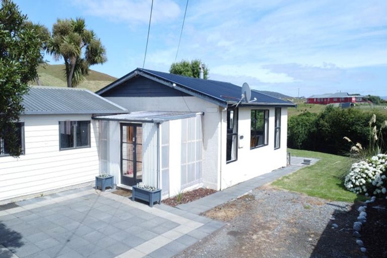 Photo of property in 28 Violet Street, Riverton/aparima, Riverton, 9822
