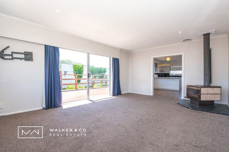 Photo of property in 25 California Drive, Totara Park, Upper Hutt, 5018