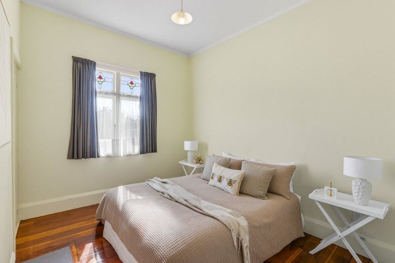 Photo of property in 106 Queen Street West, Levin, 5510