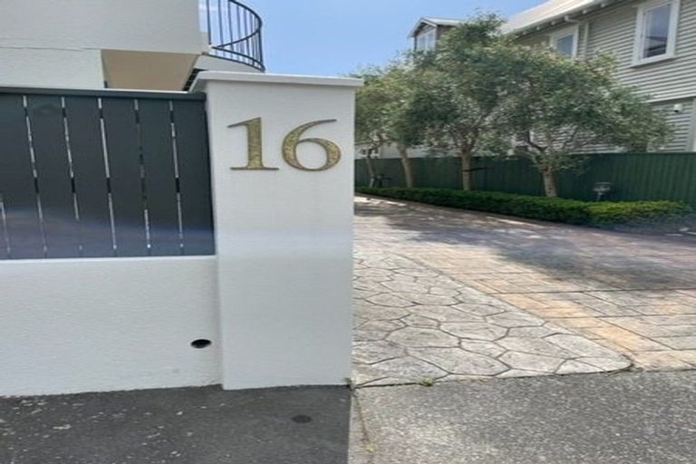 Photo of property in 16c Hobson Street, Thorndon, Wellington, 6011
