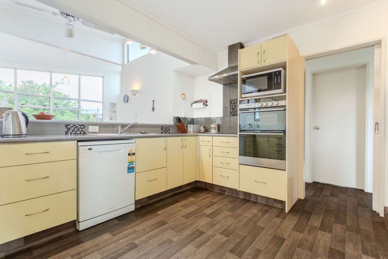 Photo of property in 63 Mcphee Street, Dannevirke, 4930