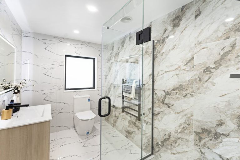 Photo of property in 3/142 Great South Road, Manurewa, Auckland, 2102