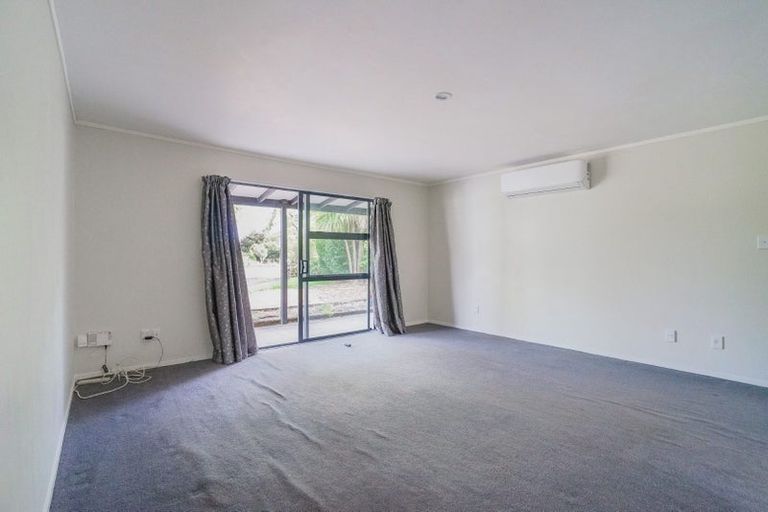 Photo of property in 4 Country Club Lane, Waiuku, 2123