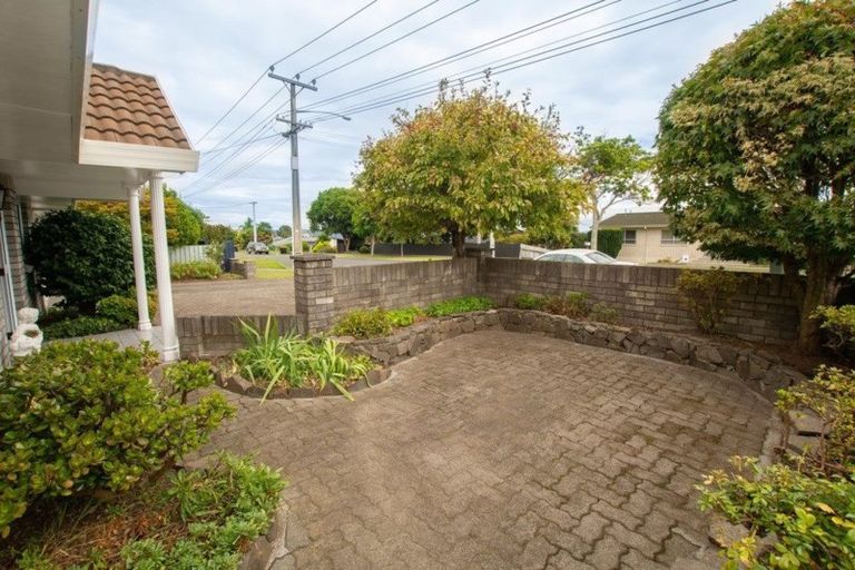 Photo of property in 18 Brookfield Terrace, Brookfield, Tauranga, 3110