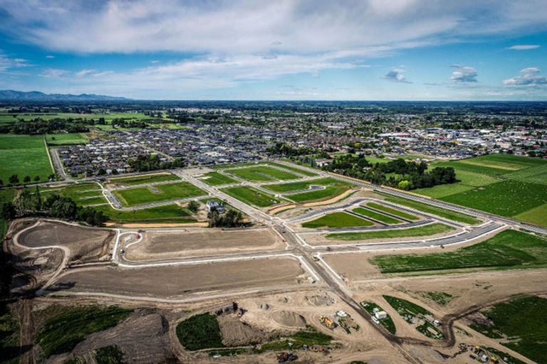 Photo of property in 24 Inch Crescent, Rangiora, 7400