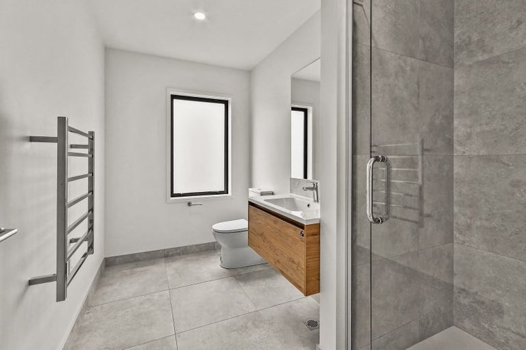 Photo of property in 95 Maungakaraka Road, Karaka, 2580