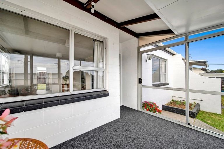 Photo of property in 10a Banks Street, Marfell, New Plymouth, 4310