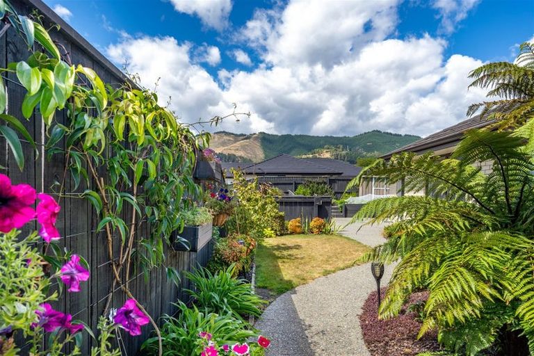 Photo of property in 10 Carmello Grove, Richmond, 7020