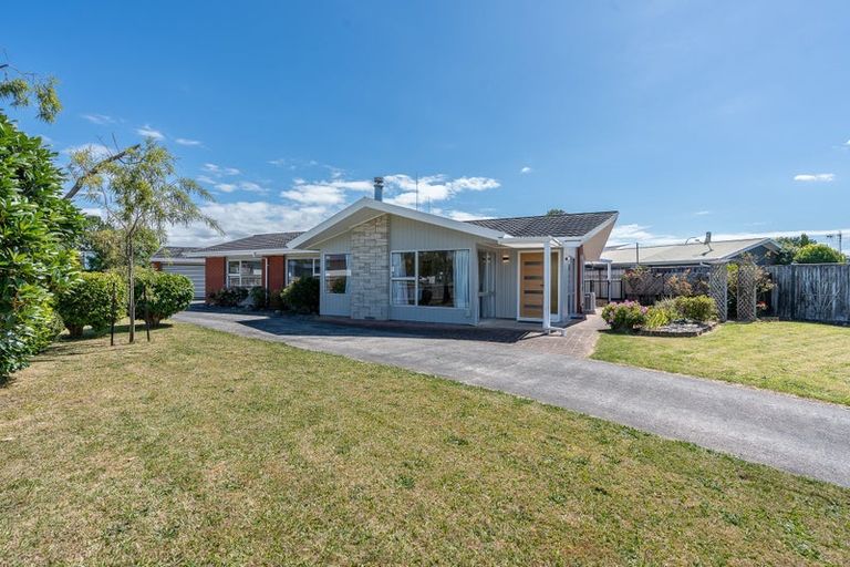 Photo of property in 4 Morrow Avenue, St Andrews, Hamilton, 3200