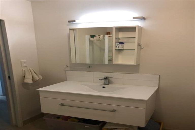 Photo of property in 54b Birkdale Road, Birkdale, Auckland, 0626