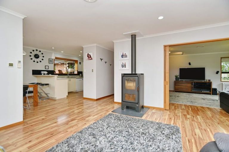 Photo of property in 6 Cedar Place, Amberley, 7410