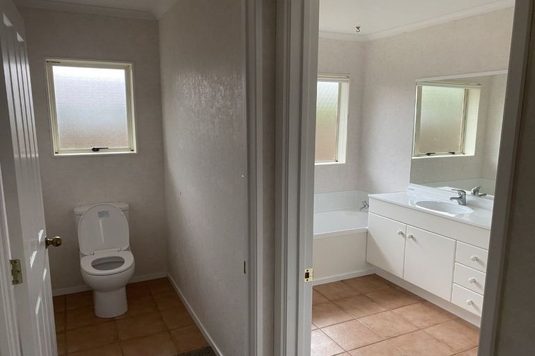 Photo of property in 48a Torkar Road, Clarks Beach, 2122