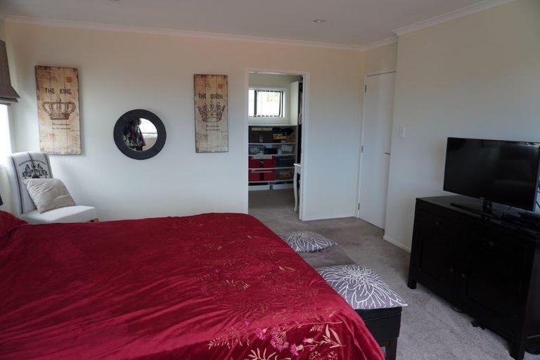 Photo of property in 20 Eastwood Rise, Browns Bay, Auckland, 0630