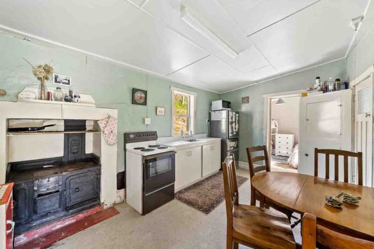 Photo of property in Ledingham Cottage, 46 Mcskimming Road, Patearoa, 9398