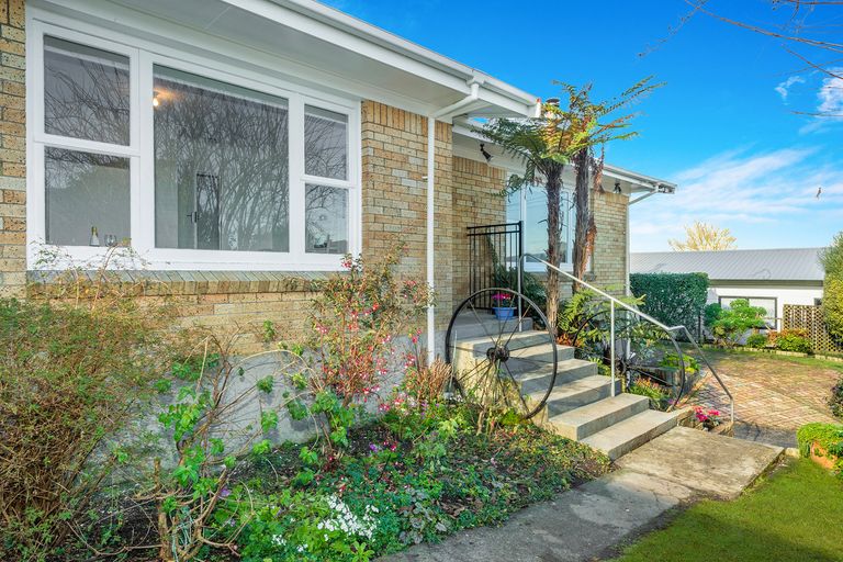 Photo of property in 25 Young Street, Morrinsville, 3300