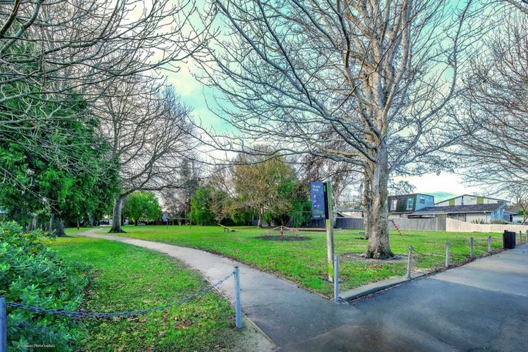 Photo of property in 76 Wingate Street, Redwood, Christchurch, 8051