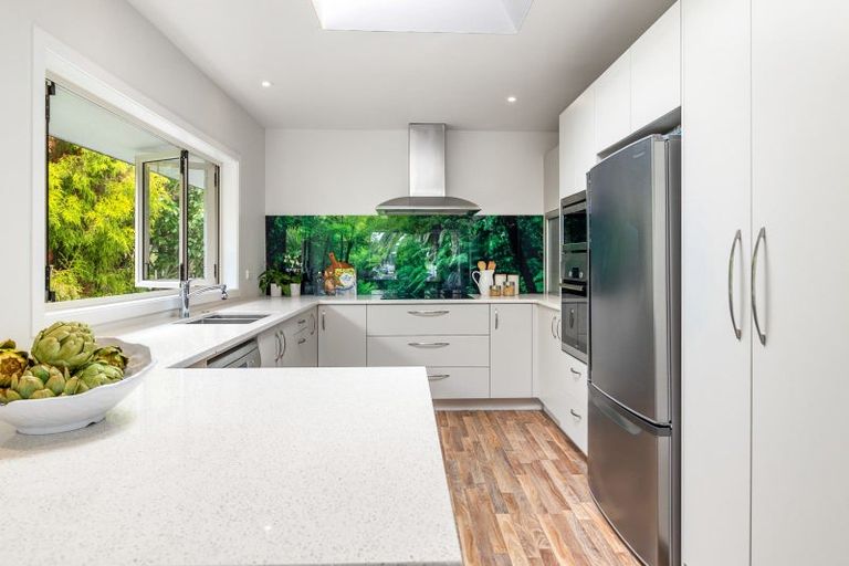 Photo of property in 1/22 Tiri Road, Milford, Auckland, 0620