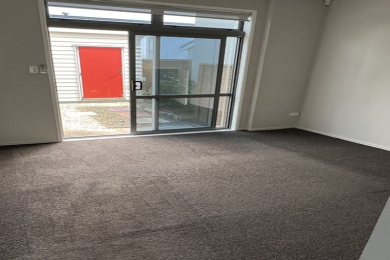 Photo of property in 22 Liquidambar Drive, Hobsonville, Auckland, 0616