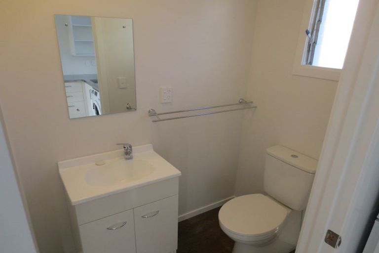 Photo of property in 24 Fitchett Street, Palmerston North, 4410