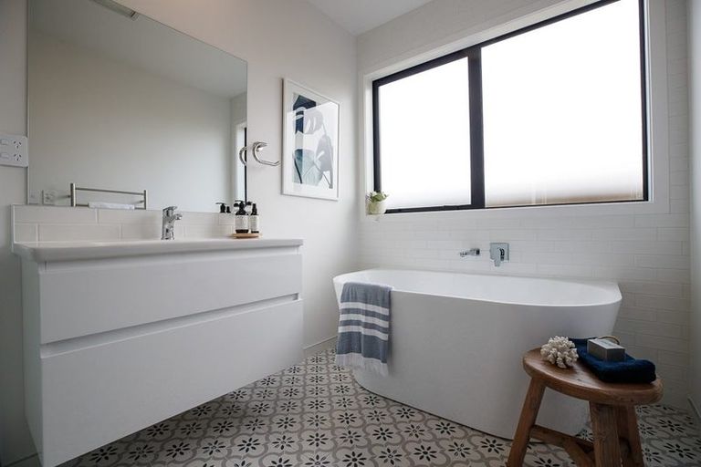 Photo of property in 15 Maclennan Farm Lane, Kaukapakapa, 0871