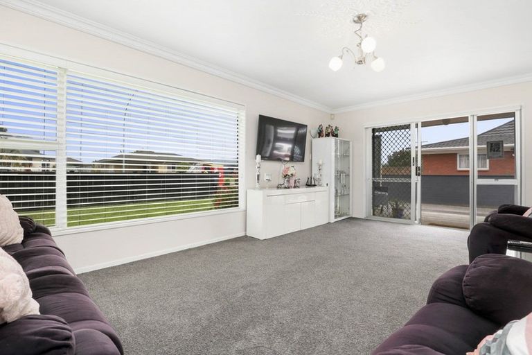 Photo of property in 102au1 Sandwich Road, St Andrews, Hamilton, 3200