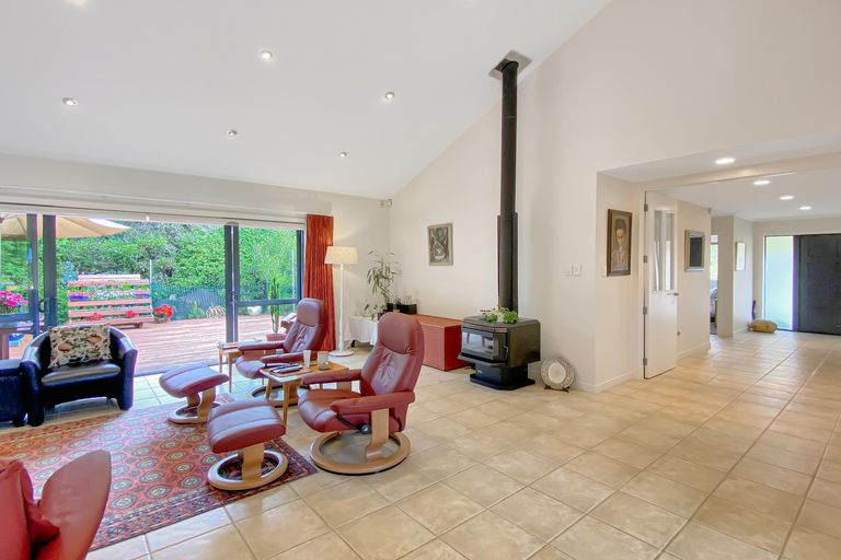 Photo of property in 21 Edkins Road, Kerikeri, 0230