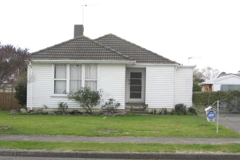 Photo of property in 10 Shackleton Street, Maraenui, Napier, 4110