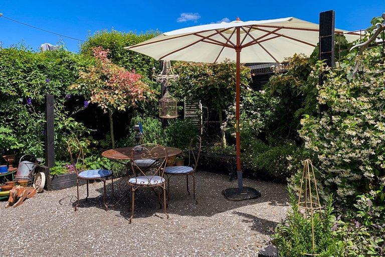 Photo of property in 20b Wood Street, Greytown, 5712