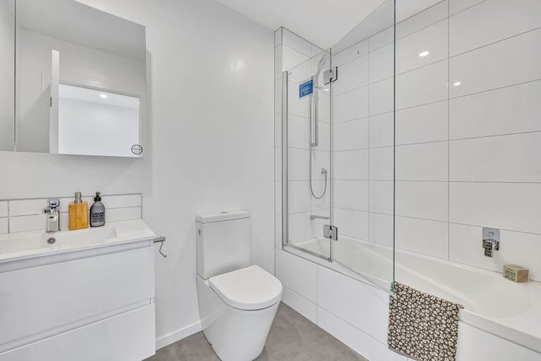 Photo of property in 95 Ngae Place, Mangere East, Auckland, 2024