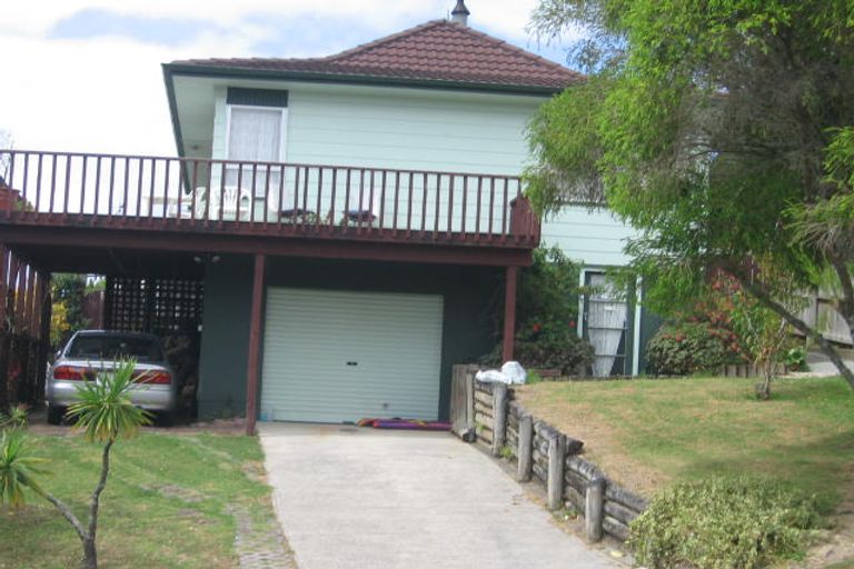 Photo of property in 4 Laser Place, Bayview, Auckland, 0629