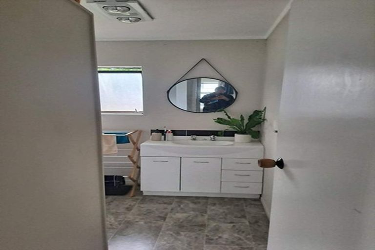 Photo of property in 13 Beveridge Place, Greenmeadows, Napier, 4112